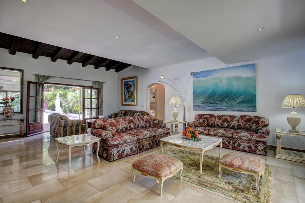 Exclusive Villa Las Palmeras Puerto Banus With Heated Private Swimming Pool, Marbella, Spain ภายนอก รูปภาพ