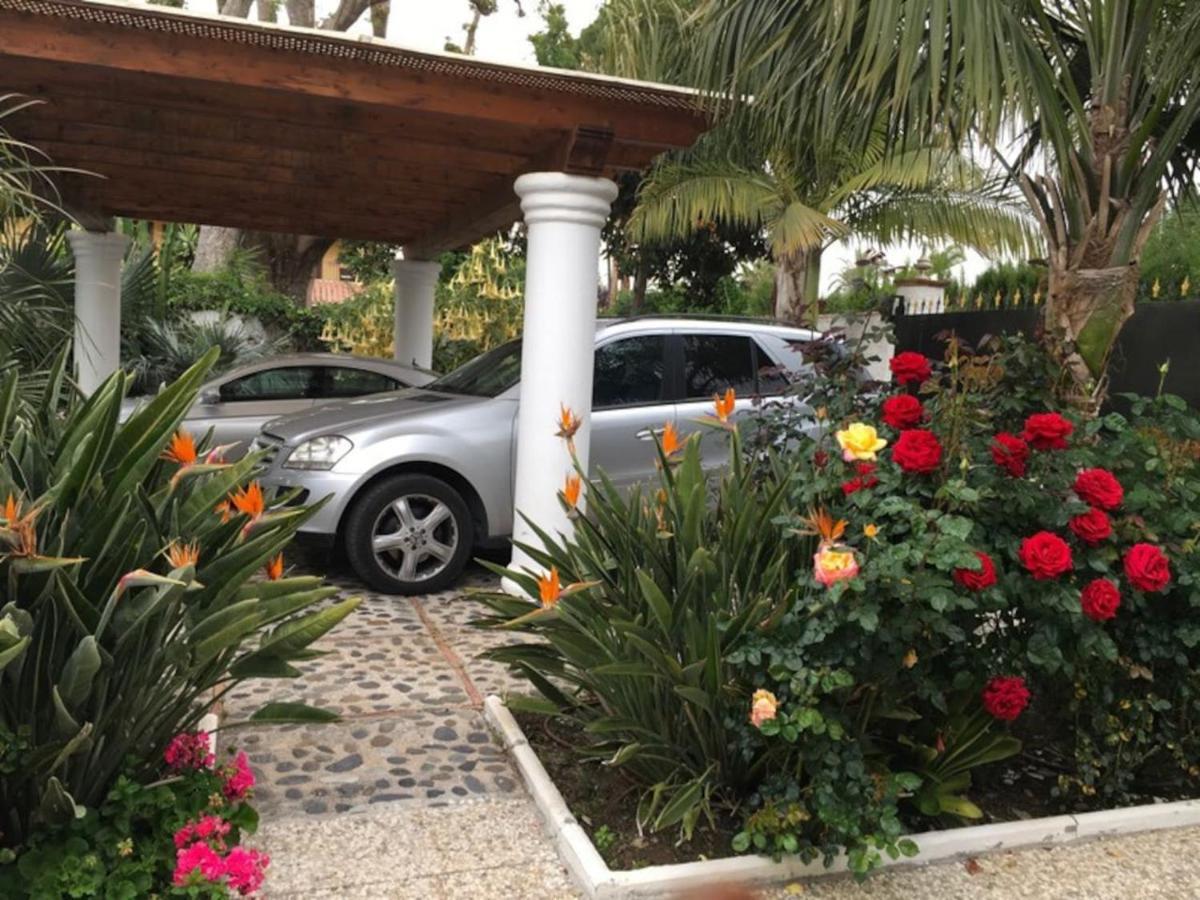 Exclusive Villa Las Palmeras Puerto Banus With Heated Private Swimming Pool, Marbella, Spain ภายนอก รูปภาพ