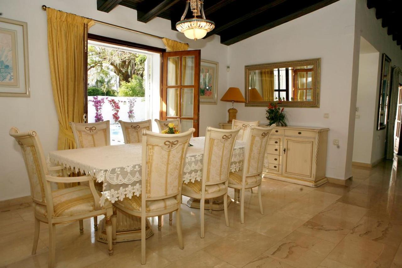 Exclusive Villa Las Palmeras Puerto Banus With Heated Private Swimming Pool, Marbella, Spain ภายนอก รูปภาพ