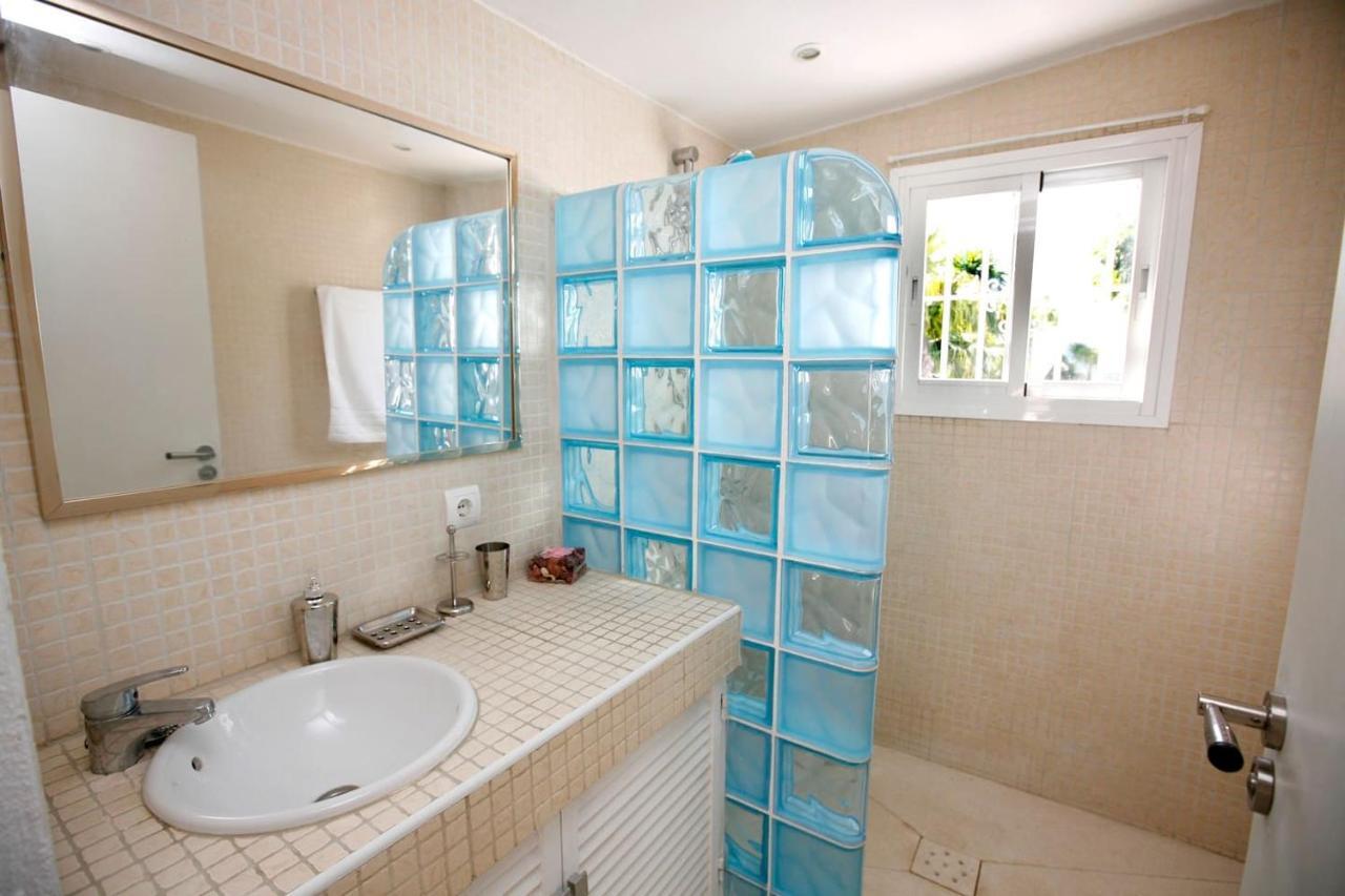 Exclusive Villa Las Palmeras Puerto Banus With Heated Private Swimming Pool, Marbella, Spain ภายนอก รูปภาพ
